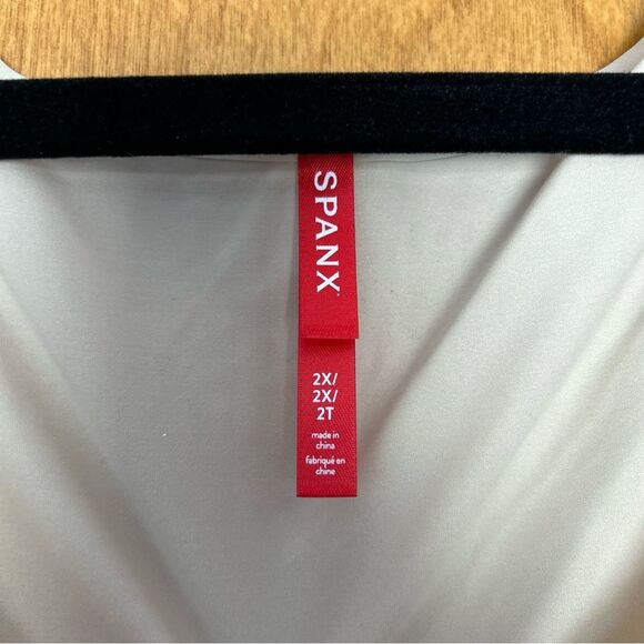 SPANX Trust Your Thinstincts Smoothing Microfiber Tank Top Nude Plus Size 2x - Picture 6 of 7